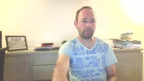 fredodu41 online show from July 24, 4:10 am