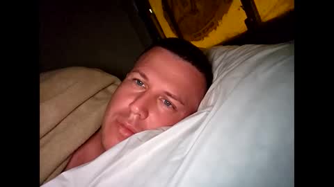 Snapshot of fredwilliam26 chatting on October 19, 12:50 pm fredwilliam26 online show from October 19, 12:50 pm