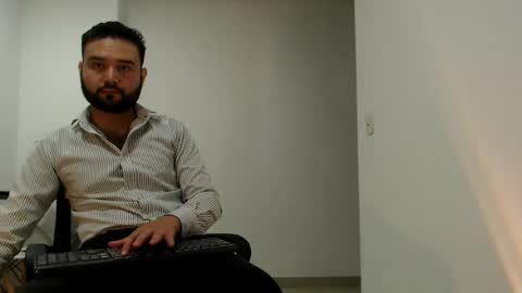 Snapshot of fredy_hunks chatting on June 13, 3:10 pm Fredy online show from June 13, 3:10 pm