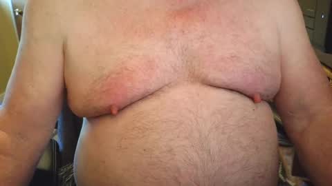 Snapshot of free_amos chatting on June 24, 2:49 pm free_amos online show from June 24, 2:49 pm