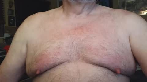 Snapshot of free_amos chatting on July 29, 6:33 am free_amos online show from July 29, 6:33 am