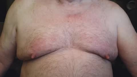 Snapshot of free_amos chatting on August 1, 7:07 am free_amos online show from August 1, 7:07 am