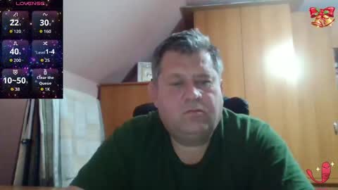 freeboy80180 online show from December 5, 4:58 pm