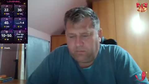 freeboy80180 online show from April 2, 4:48 pm