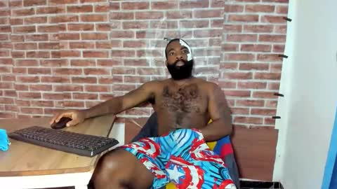 Snapshot of freedom_24 chatting on June 10, 6:40 pm shakur online show from June 10, 6:40 pm