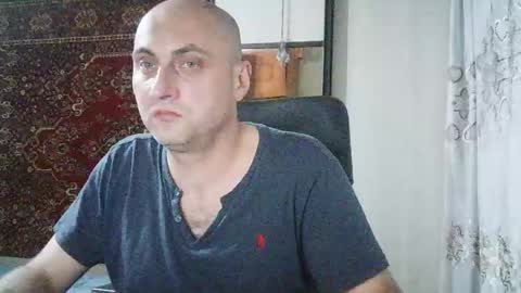 Snapshot of freeeman90 chatting on June 9, 7:25 pm freeeman90 online show from June 9, 7:25 pm