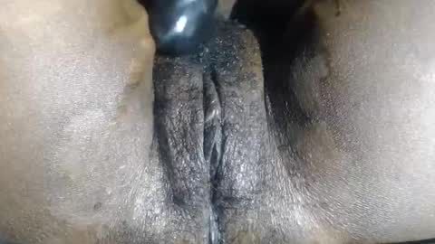 Snapshot of freelady1011 chatting on December 21, 12:40 am babyyo online show from December 21, 12:40 am