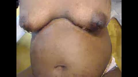 Snapshot of freelady1011 chatting on February 1, 2:37 pm babyyo online show from February 1, 2:37 pm