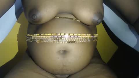 Snapshot of freelady1011 chatting on February 10, 3:27 pm babyyo online show from February 10, 3:27 pm