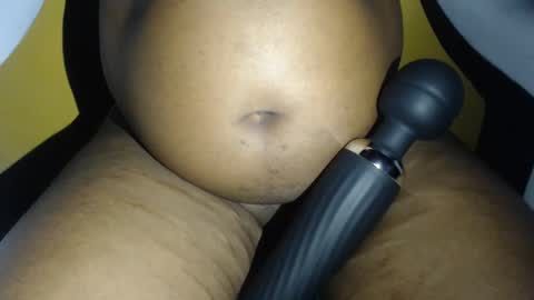 Snapshot of freelady1011 chatting on February 11, 11:10 pm babyyo online show from February 11, 11:10 pm