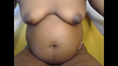 Snapshot of freelady1011 chatting on February 15, 11:30 am babyyo online show from February 15, 11:30 am