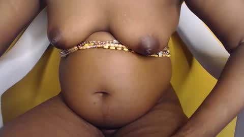 Snapshot of freelady1011 chatting on February 23, 7:33 pm babyyo online show from February 23, 7:33 pm