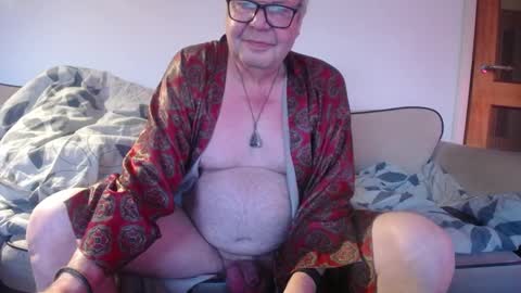 Snapshot of freespirt59 chatting on December 23, 8:44 am freespirt59 online show from December 23, 8:44 am