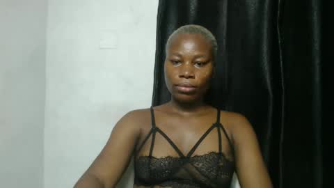 frekkymorelle online show from March 9, 8:07 am