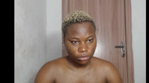 frekkymorelle online show from October 20, 4:24 am