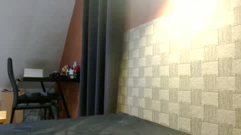 Antoine online show from December 8, 7:43 pm