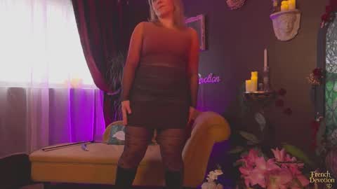 Louise or Lou 3 online show from February 4, 2:45 pm