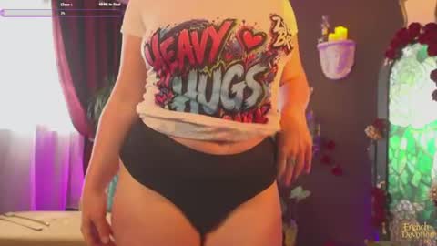 Snapshot of french_devotion chatting on June 24, 8:46 am Louise or Lou 3 online show from June 24, 8:46 am