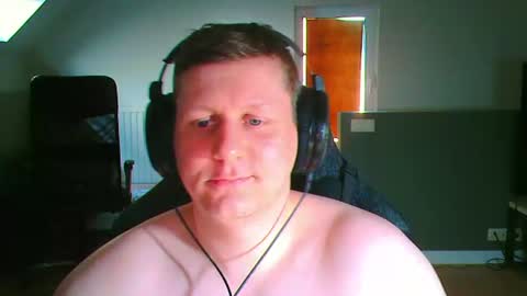 Snapshot of frenchfrieswithmayo chatting on July 12, 11:34 am French fries online show from July 12, 11:34 am