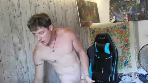 French Horny Bibs online show from July 14, 10:21 am