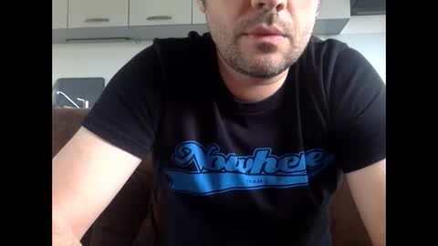 Snapshot of frenchy_from_paris chatting on April 27, 4:05 pm frenchy_from_paris online show from April 27, 4:05 pm