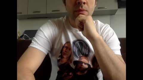 Snapshot of frenchy_from_paris chatting on May 10, 8:52 am frenchy_from_paris online show from May 10, 8:52 am