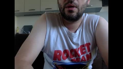 Snapshot of frenchy_from_paris chatting on May 25, 3:40 pm frenchy_from_paris online show from May 25, 3:40 pm