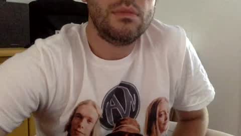 Snapshot of frenchy_from_paris chatting on June 27, 11:15 am frenchy_from_paris online show from June 27, 11:15 am