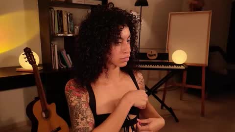 Snapshot of fresatanica chatting on September 22, 4:25 am Vale online show from September 22, 4:25 am