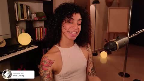 Snapshot of fresatanica chatting on November 17, 3:01 am Vale online show from November 17, 3:01 am