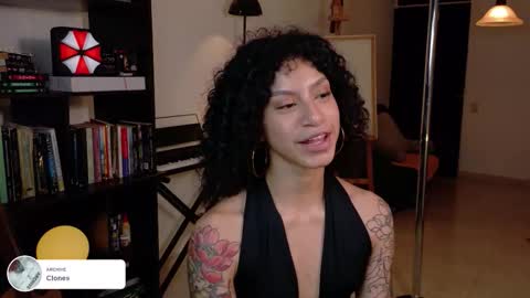 Snapshot of fresatanica chatting on February 27, 4:01 am Vale online show from February 27, 4:01 am