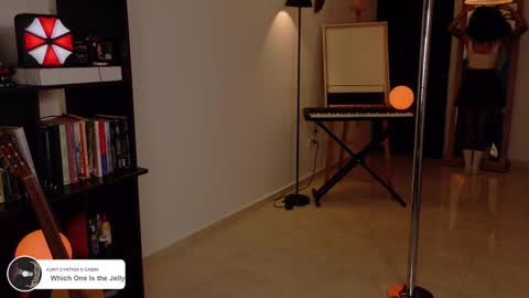 Snapshot of fresatanica chatting on March 2, 2:58 am Vale online show from March 2, 2:58 am