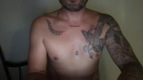 Snapshot of freshguy28 chatting on June 20, 12:25 am Dorian online show from June 20, 12:25 am