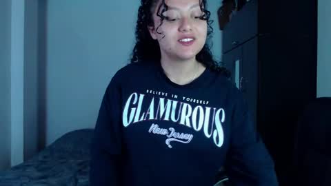 Snapshot of freud_x_louise1 chatting on December 24, 2:10 am Louise  online show from December 24, 2:10 am