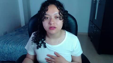 Snapshot of freud_x_louise1 chatting on December 30, 6:09 am Louise  online show from December 30, 6:09 am