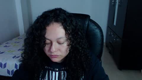 Snapshot of freud_x_louise1 chatting on January 14, 4:36 am Louise  online show from January 14, 4:36 am