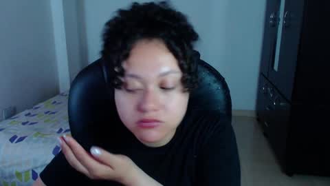 Snapshot of freud_x_louise1 chatting on January 15, 7:05 am Louise  online show from January 15, 7:05 am