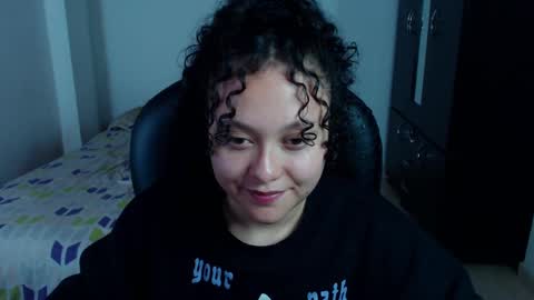 Snapshot of freud_x_louise1 chatting on February 24, 2:08 am Louise  online show from February 24, 2:08 am