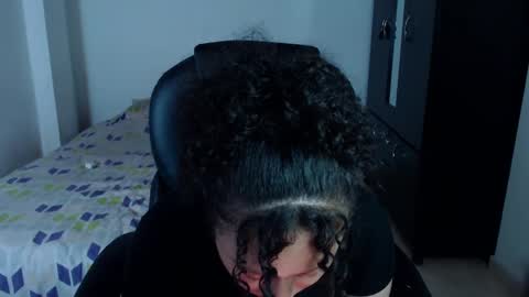 Snapshot of freud_x_louise1 chatting on March 5, 4:24 am Louise  online show from March 5, 4:24 am