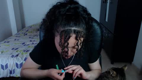 Snapshot of freud_x_louise1 chatting on March 5, 7:27 am Louise  online show from March 5, 7:27 am