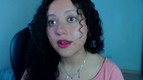 Snapshot of freud_x_louise1 chatting on April 1, 12:06 pm Louise online show from April 1, 12:06 pm