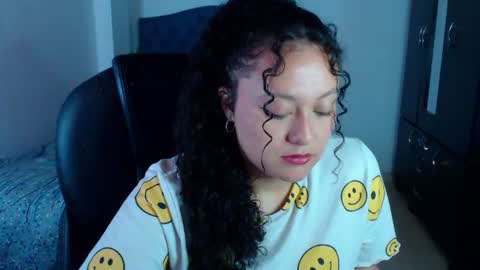 Snapshot of freud_x_louise1 chatting on July 1, 6:29 pm Louise online show from July 1, 6:29 pm