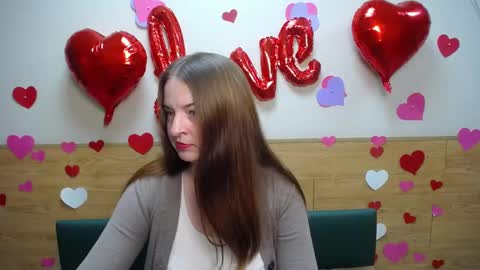 Snapshot of freyadak chatting on February 9, 11:47 am FreyaDak online show from February 9, 11:47 am