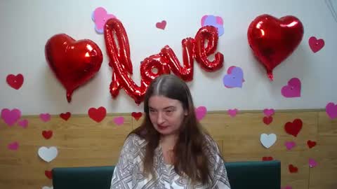 Snapshot of freyadak chatting on February 15, 9:16 am FreyaDak online show from February 15, 9:16 am