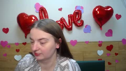 Snapshot of freyadak chatting on February 15, 12:22 pm FreyaDak online show from February 15, 12:22 pm