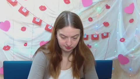 Snapshot of freyadak chatting on February 16, 6:10 am FreyaDak online show from February 16, 6:10 am