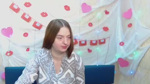 Snapshot of freyadak chatting on March 2, 9:10 am FreyaDak online show from March 2, 9:10 am