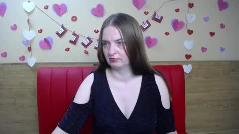 Snapshot of freyadak chatting on March 8, 3:28 am FreyaDak online show from March 8, 3:28 am