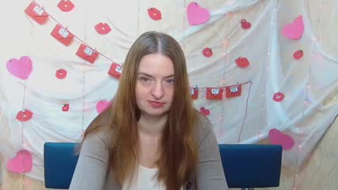 Snapshot of freyadak chatting on March 9, 6:06 am FreyaDak online show from March 9, 6:06 am