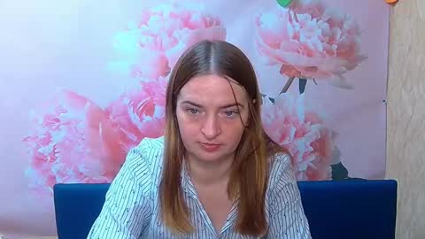 Snapshot of freyadak chatting on September 15, 5:24 pm FreyaDak online show from September 15, 5:24 pm